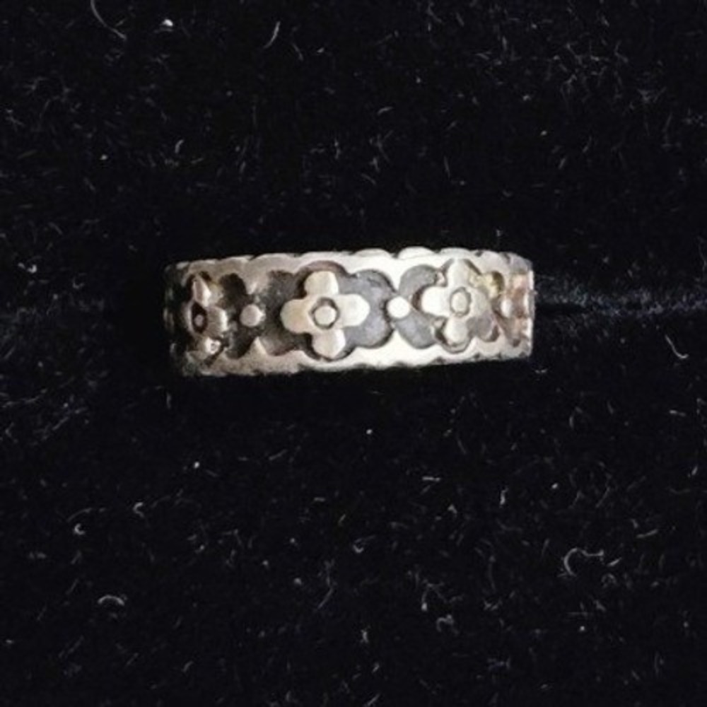 Vintage 925 Sterling Silver Floral Clover Adjustable Band Ring size 3